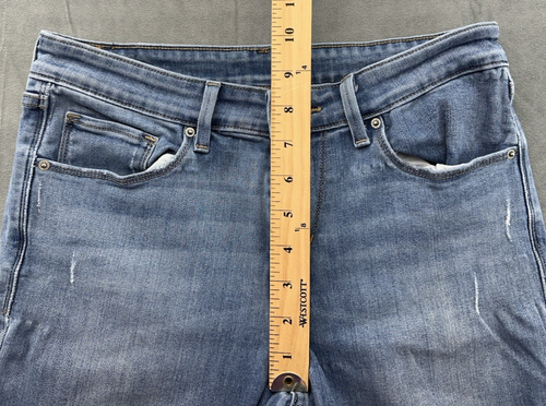 Levi's Slim Cropped Jeans Womens 28 x24 Blue Mid-Rise Distressed Holes Worn Thin - Picture 10 of 12
