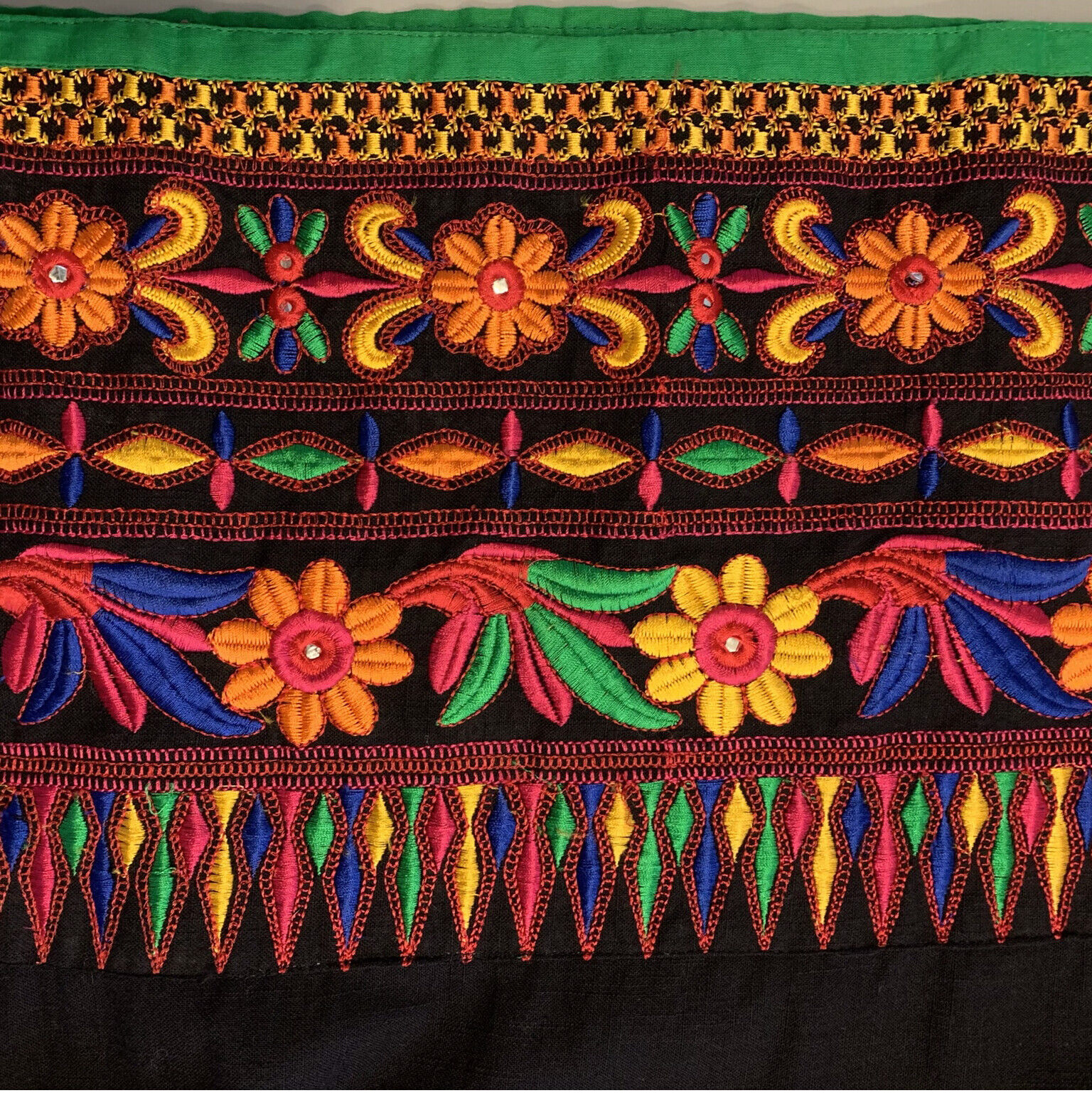 Indian Kurta Caftan Black Colorful Embroidery siz… - image 10