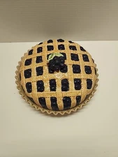 BLUEBERRY PIE RECIPE PIE PAN DISH SCALLOPED EDGE WITH Lid UNIVERSAL TRUMPS CORP