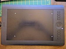 Wacom PTH-651 Intuos Pro Graphic Tablet w/PEN...