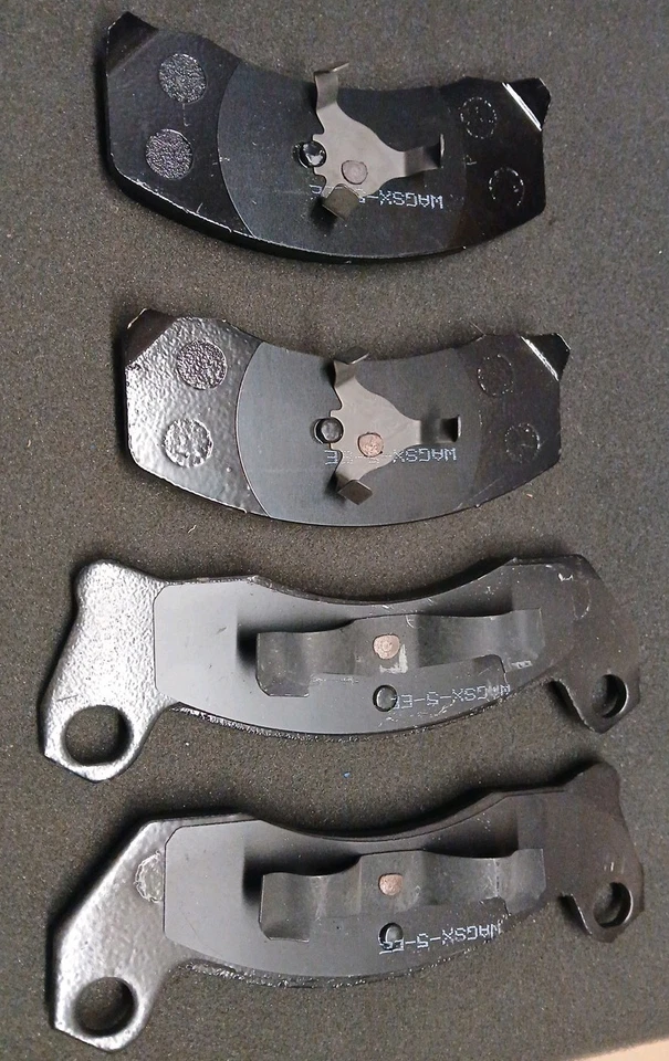 Pastillas de freno delanteras Wagner Severeduty - SX199 SX7082A - 1985-86 Ford Mustang Foto 4 de 4