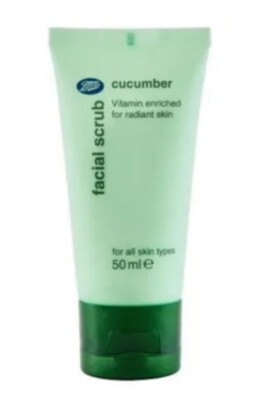 Boots Essential Gurke Gesichtspeeling für alle Hauttypen 6x 50ml 