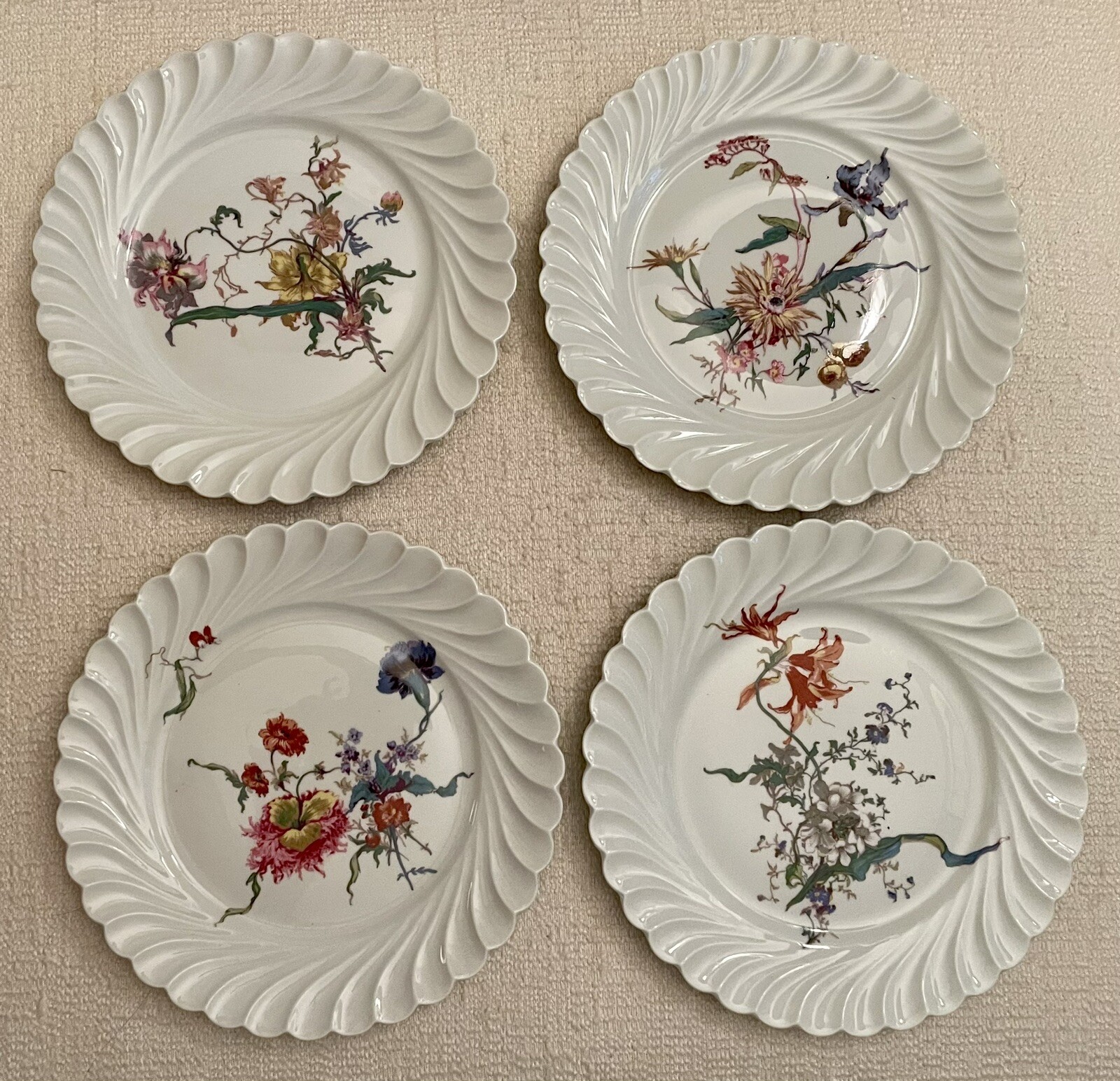 4 Haviland Limoges TORSEWHITE FLEURS ET FRUITS DE SAXE Luncheon Plates