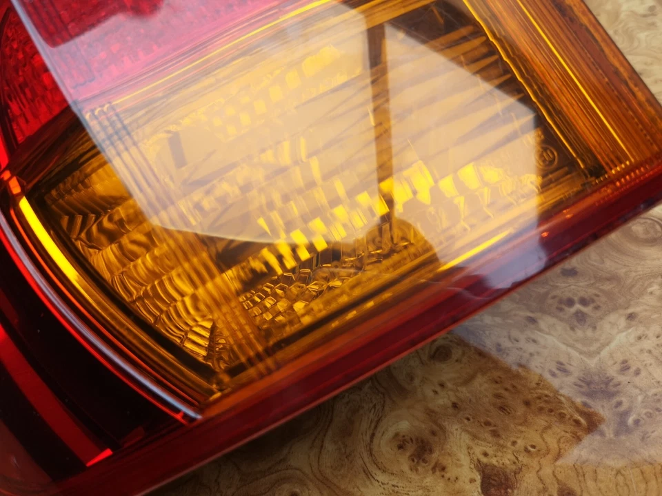 2006-2008 雷克萨斯 IS250 Is350 左后后尾灯制动停止灯 — 第 4/4 张图片