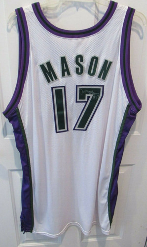 Milwaukee Bucks game used worn ANTHONY MASON autographed NBA jersey 2002 54  