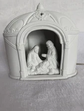Vintage Oh Holy Night Family Manger Nativity Scene Porcelain Lamp Christmas