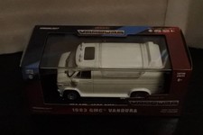 Green Light 1983 GMC VANDURA 1/43 White Rare Model Scarce3/9