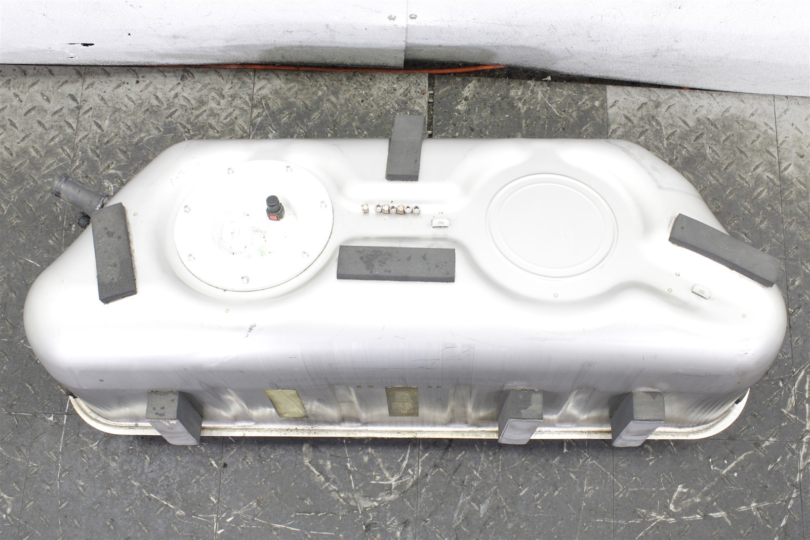 2020 Aston Martin Vantage Fuel Tank Assembly 18-21