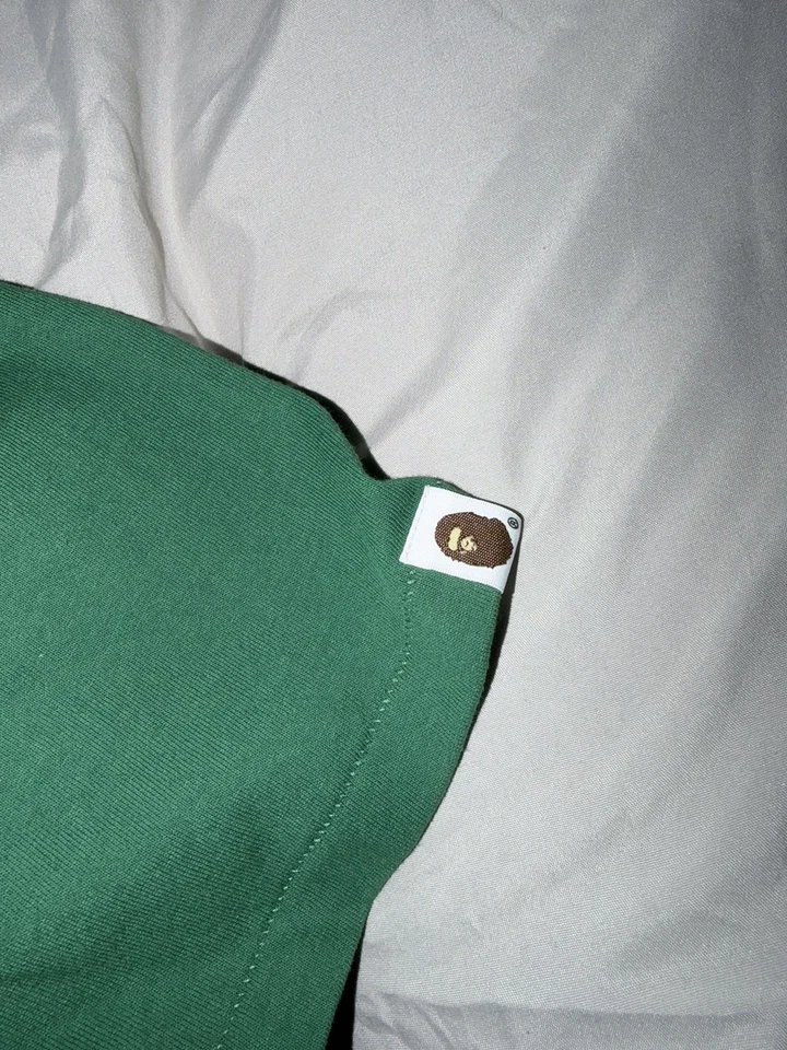 Camiseta A Bathing Ape BAPE Verde Logo Universitario Talla L Grande Ropa de Calle Foto 4 de 4