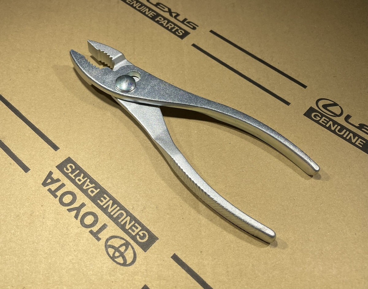 OEM 98 - 07 TOYOTA LAND CRUISER UZJ100 JACK SPARE TIRE TOOL