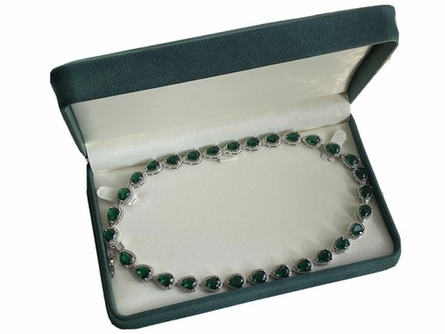 White gold finish Green Emerald And Pear Cut Pendant necklace - Picture 5 of 5