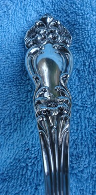 Reed /& Barton TIGER LILY SILVERPLATE Nut Pick 5419019