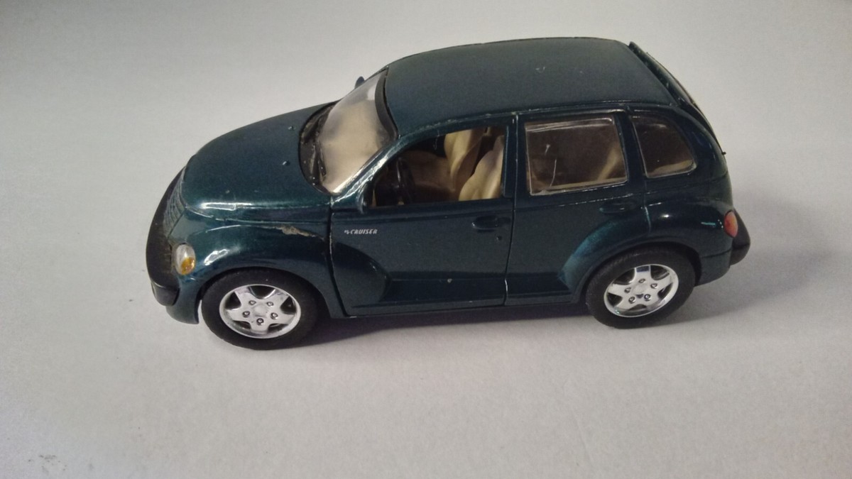 Saico Chrysler PT Cruiser Diecast Car 1/34 Scale Pull Back
