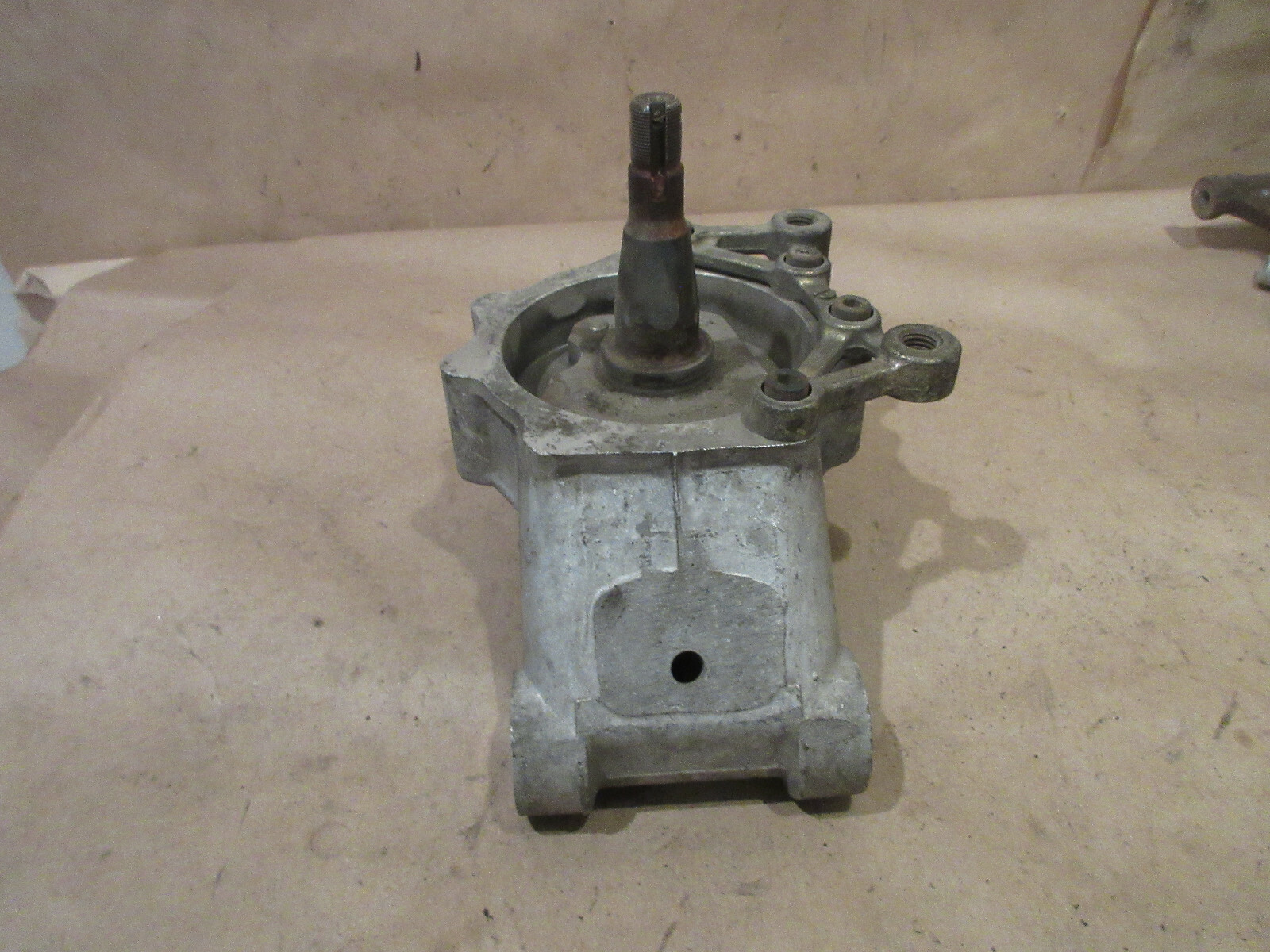 Lotus Elan 1991 - RH Rear Spindle / Stub