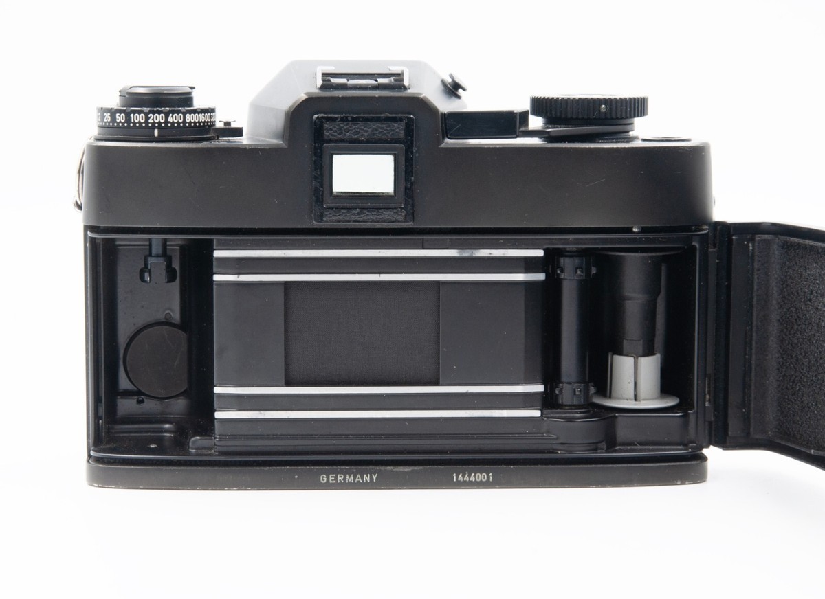 Leica Leicaflex SL2 MOT Black SLR 35mm Film Camera In Very Leica Leicaflex SL2 MOT Black SLR 35mm Film Camera In Very