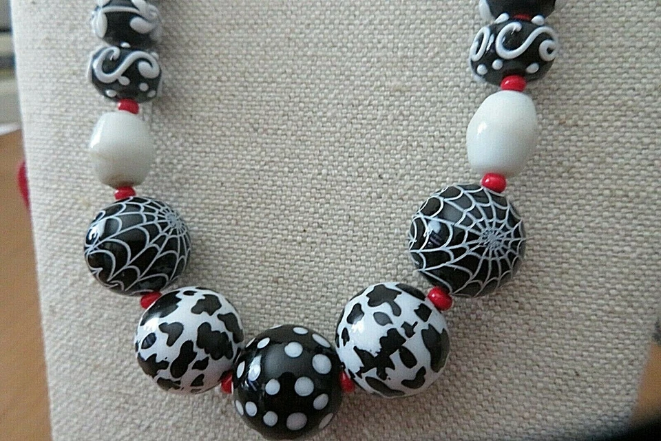 CERÁMICA Único Diseño Negro/Blanco/Rojo Collar Cuentas, Nuevo 21.5", 55 cm .Long Foto 2 de 4