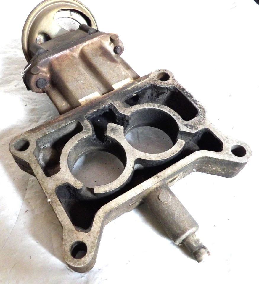 1977 Ford Intake Manifold EGR Spacer Block & EGR Valve V8 2 Barrel - Image 4 of 4