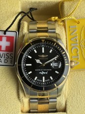 Invicta 25814 Pro Diver 44 mm cuarzo hecho en Suiza (dos tonos) Master of the Oceans