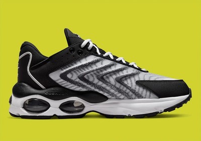 Nike Air Max TW Running Shoes Sneakers Black White DQ3984  display picture 1