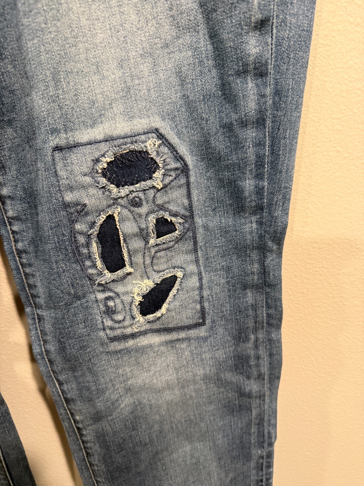 Jag Relaxed Boyfriend Jeans Women 10 Blue Denim Distressed Straight Leg 5 Pocket