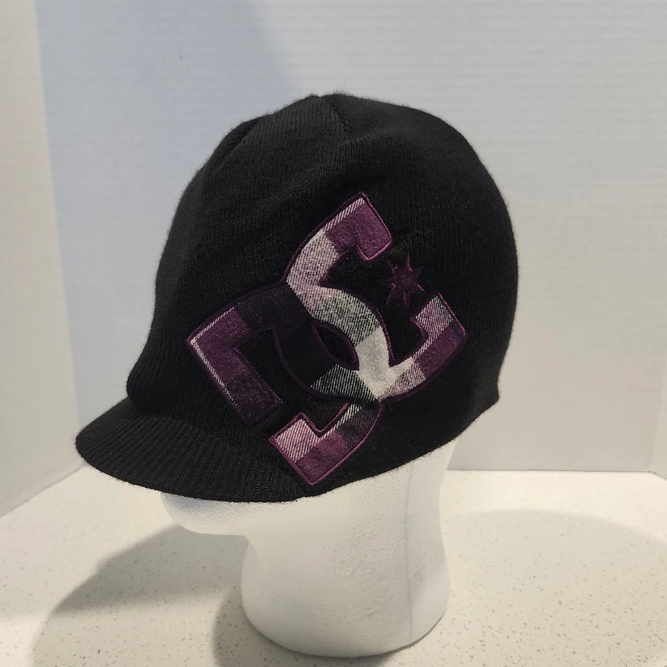 NEW Black/Purple DC Shoes Beanie Unisex - Image 2 of 4