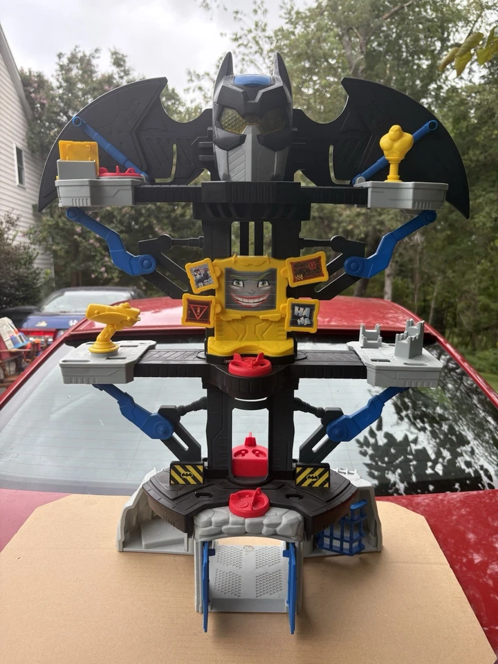 Imaginext DC Super Friends Batman Batcave Transforming Juego Foto 2 de 4