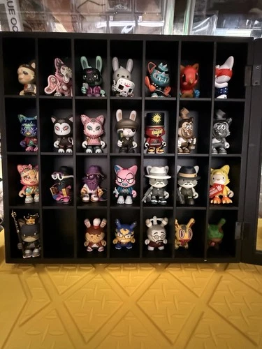 Superplastic Series 3 Janky Mini King Dunny Kidrobot Mixed Lot Vinyl Figure Sket