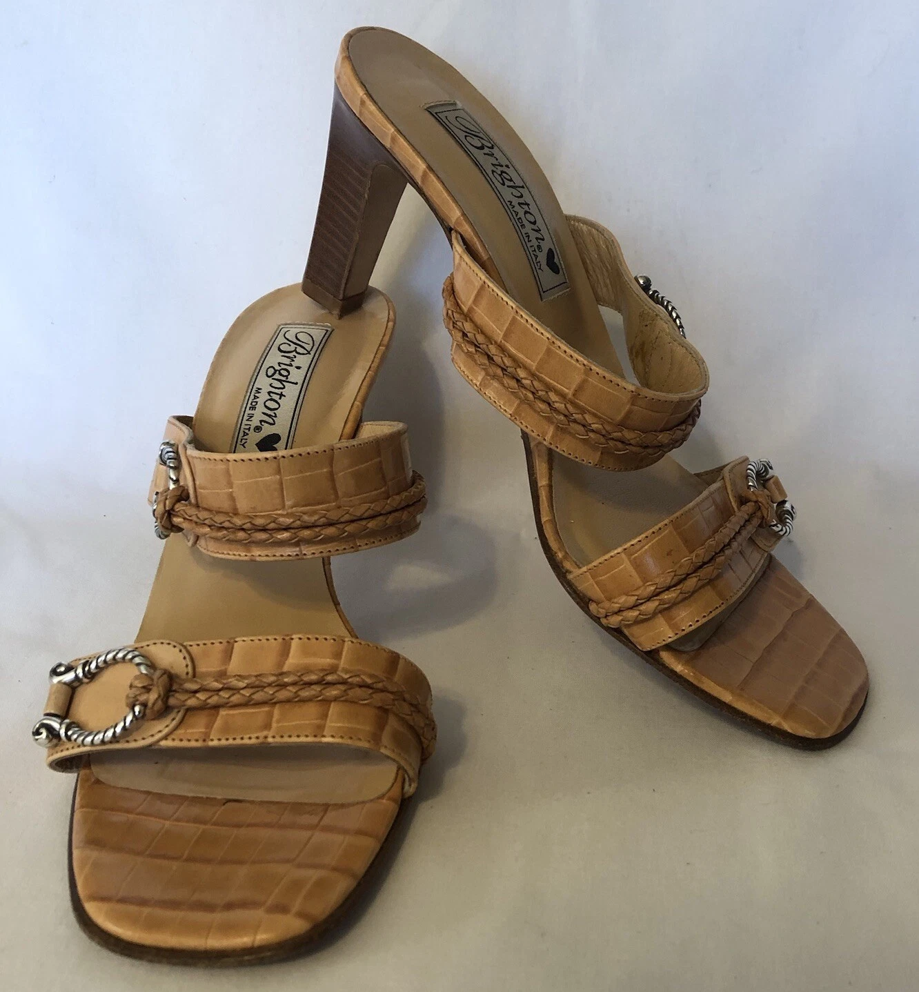 Brighton Italy Strappy Sandals 7M Tan Leather Slip On Horseshoe Metal Accent