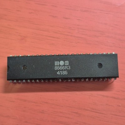   CHIP MOS 8566R3 Graphics Chip VIC-II   Commodore C128 C128D C128 DCR   EXCELLENT  