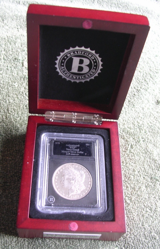1878 8TF MORGAN DOLLAR IN WOOD DISPLAY CASE