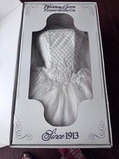 Princess style strapless Wedding Dress Size 0-2  Mint Condition