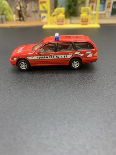 CARARAMA 1/72 MERCEDES BENZ E CLASS TOURING Fire OO MODEL RAIL SCALE POLICE CAR - Picture 1 of 8