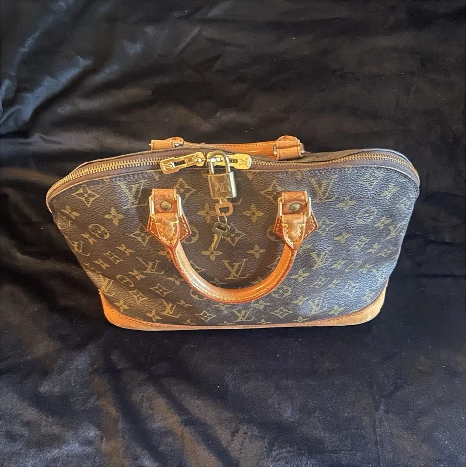Louis Vuitton Alma, photo 1 sur 5