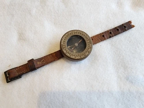WW2 US Military Wrist Compass - Airborne / Paratrooper Type