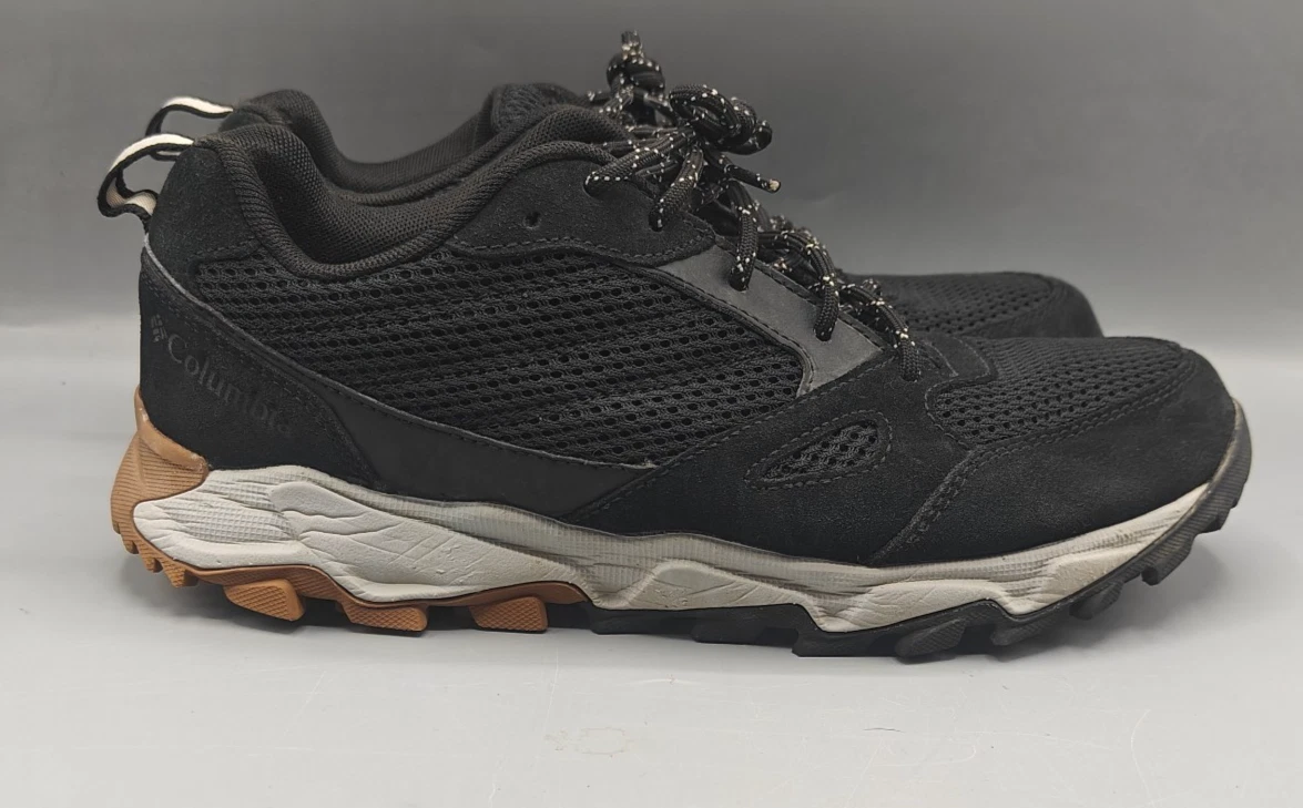 Columbia Ivo Trail Breeze Men's size 8 Black , Grey Ice. Hiking shoes sneakers.