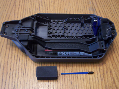 Fit Traxxas Ultimate RUSTLER 4X4 Charcoal Chassis Battery Strap Motor Mount Blue