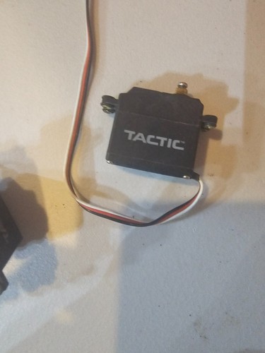 Tactic TSX47 High-Torque, Metal Gear Servos. 4 EACH , USED ONCE CRASHED - Picture 3 of 3