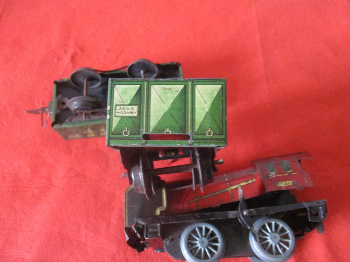 Hachette/hornby mecanique o locomotive vapeur 3.1225 + tender 252