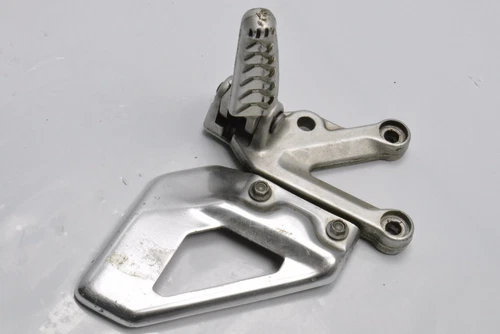 APRILIA RSV R 2004 2010 DRIVER RIGHT SIDE FOOTREST FOOT PEG HANGER