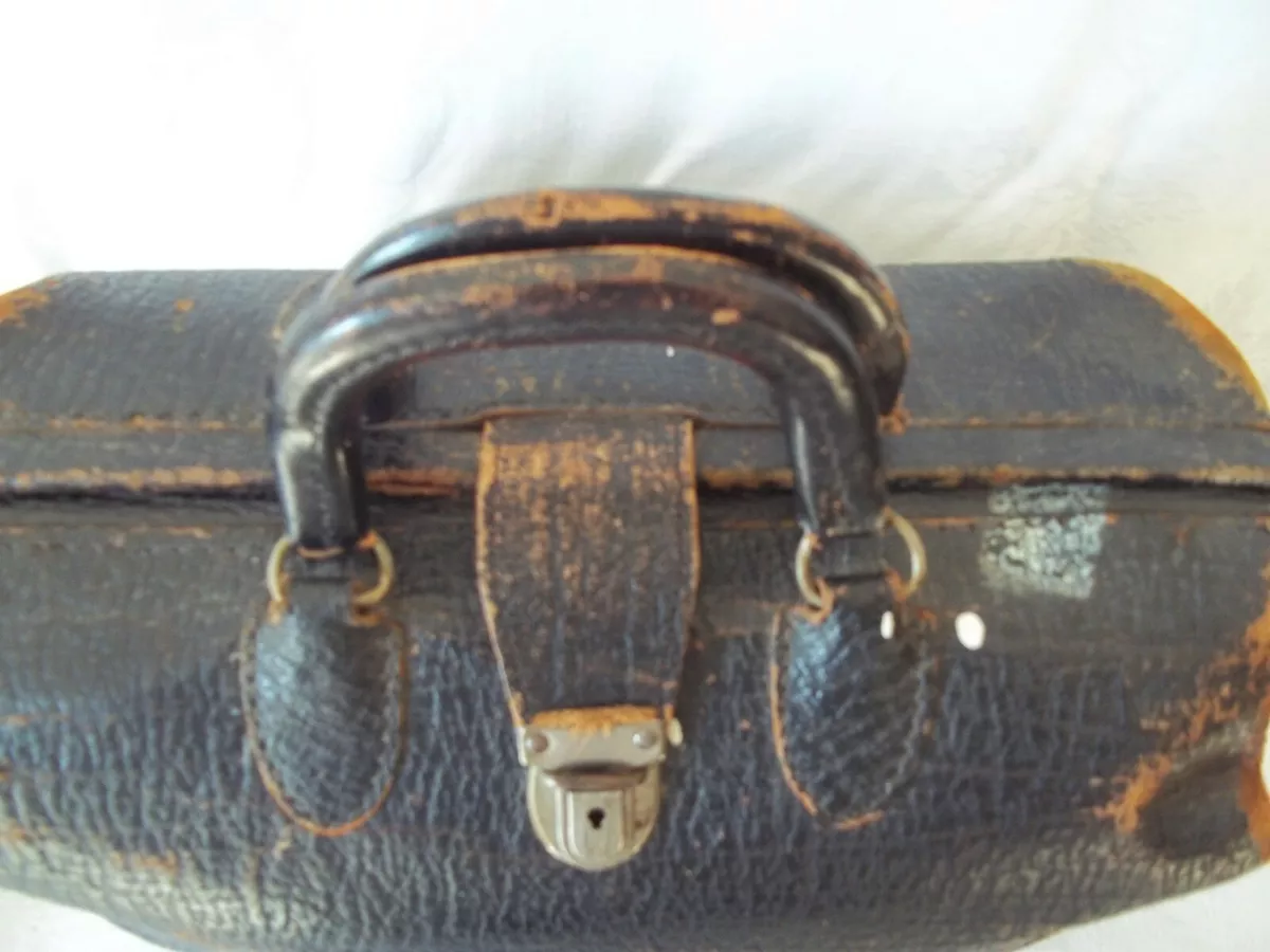 Vintage Homa Leather Dr Doctor Bag Antique Old Medicine Satchel
