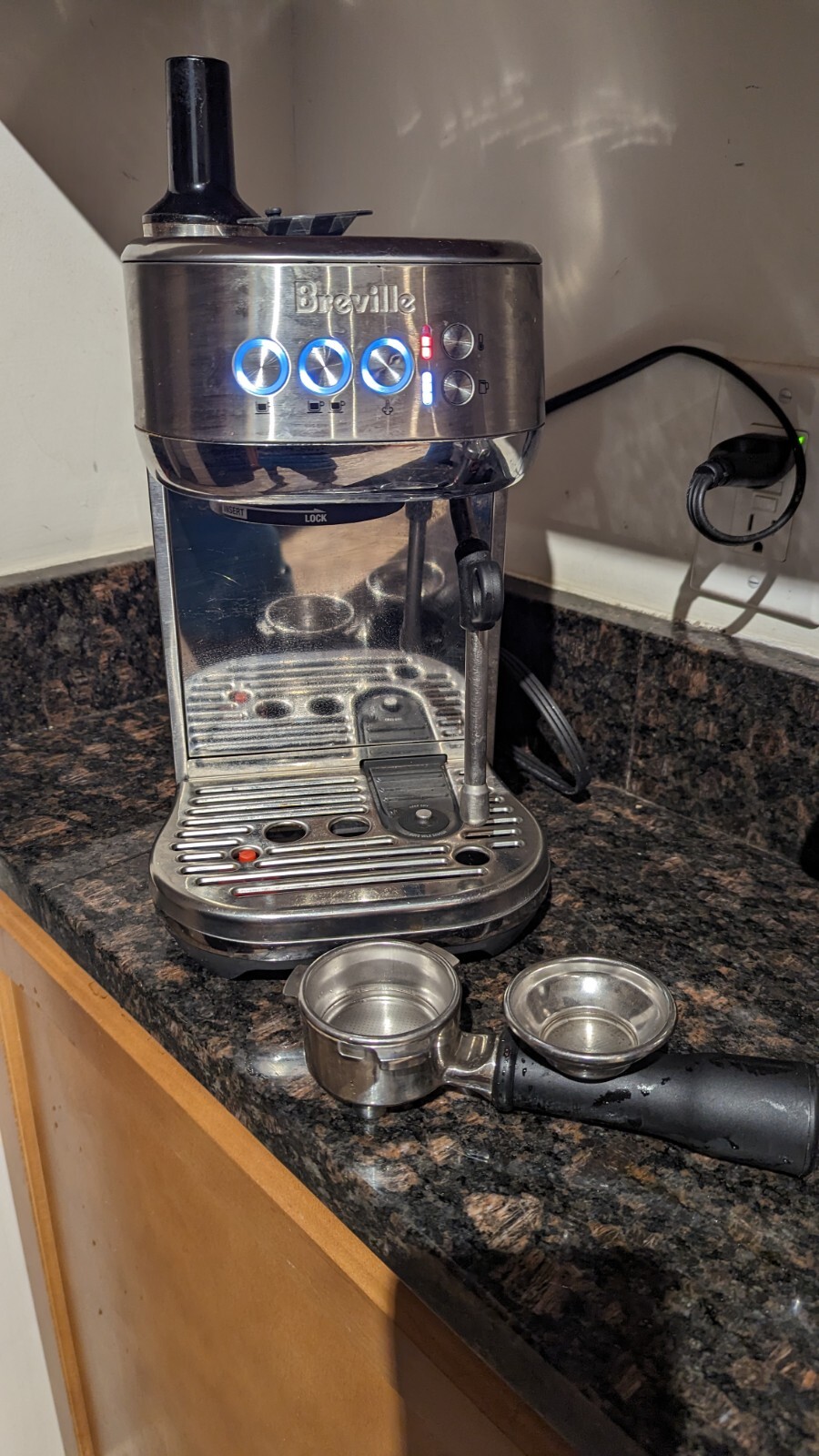 *PREOWNED* Breville BES500 Bambino Plus Espresso Machine Stainless