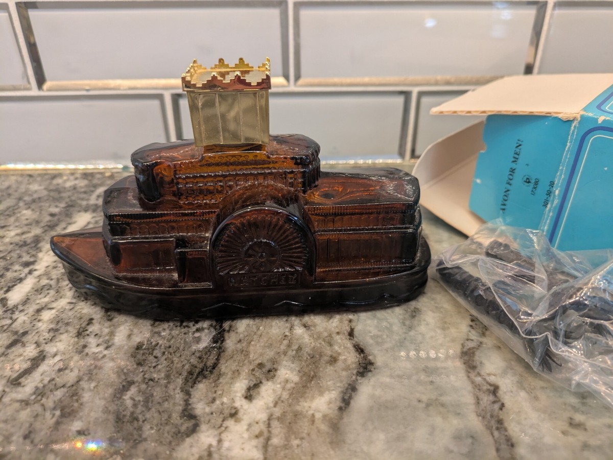 Vintage Avon Side Wheeler Steam Boat Cologne Bottle (Wild Country