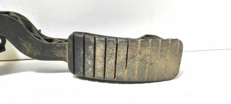 Pedal del acelerador diésel Renault Laguna II 2001 8200002904 UST55982 Foto 3 de 4