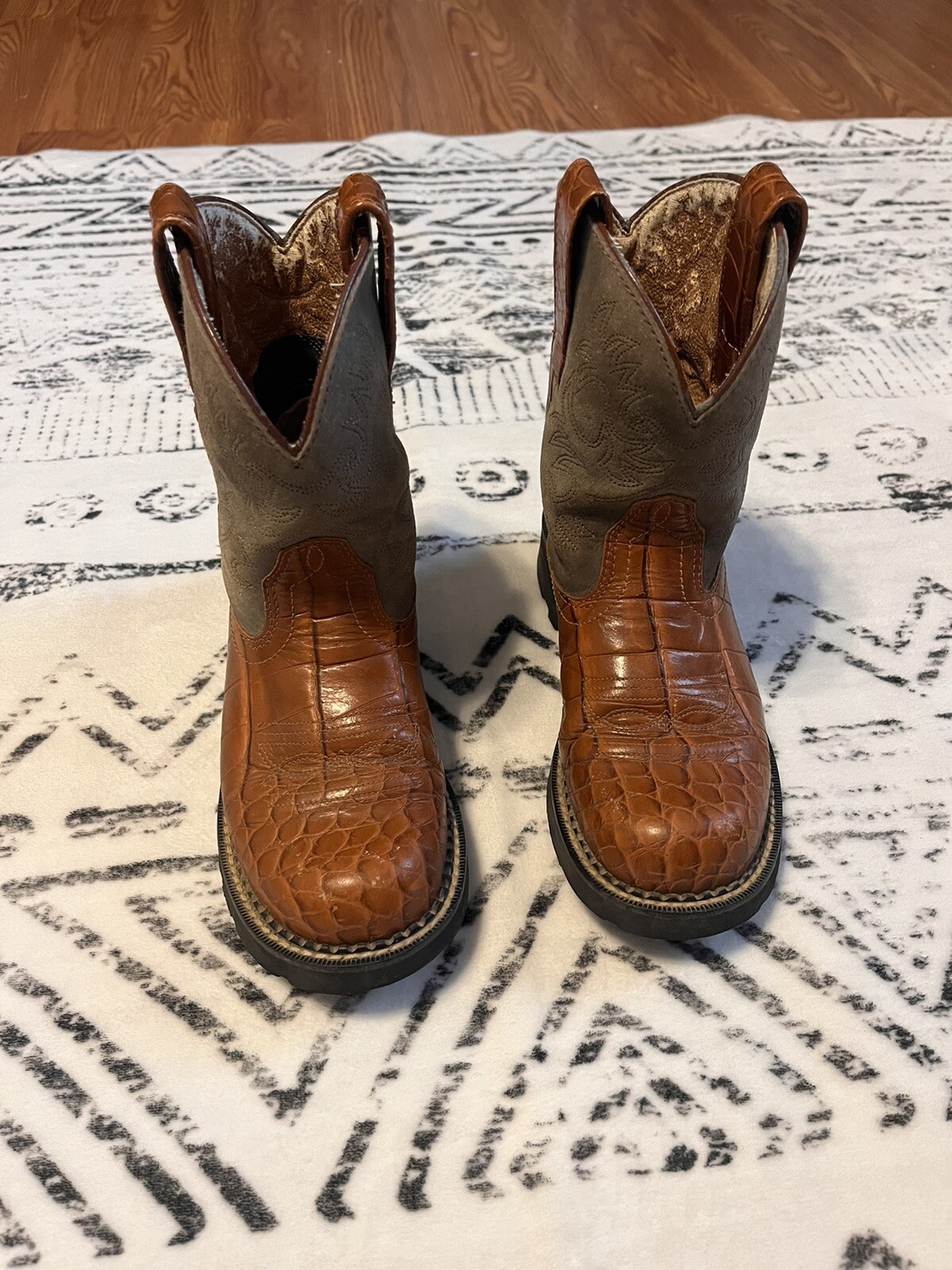 Ariat Fat Baby Boots Womens Size 6 EBay ariat-fat-baby-boots-womens-size-6-ebay