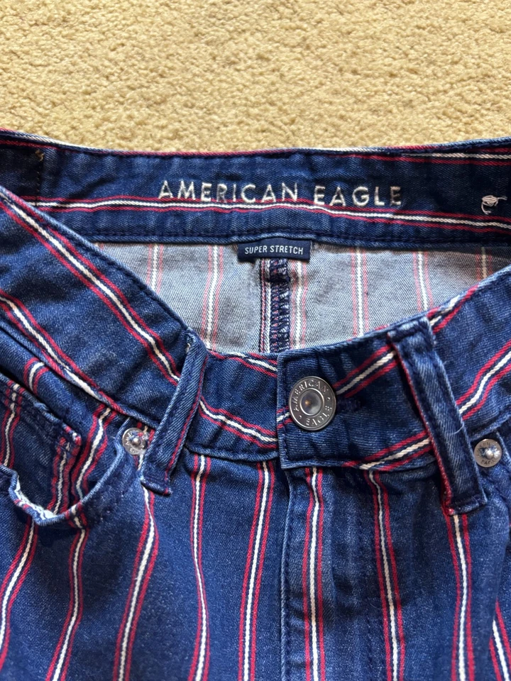 Micro minifalda vaquera vintage Y2K American Eagle años 2000 a rayas náutica 6 Foto 3 de 4