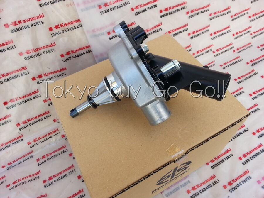 3Kawasaki Ninja ZX-10R ZX1000 Water Pump 49044-0005 NEW