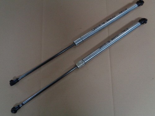 VW Golf IV 4 Variant / Kombi Heckklappendämpfer Gasfeder Heck Hinten LIFT