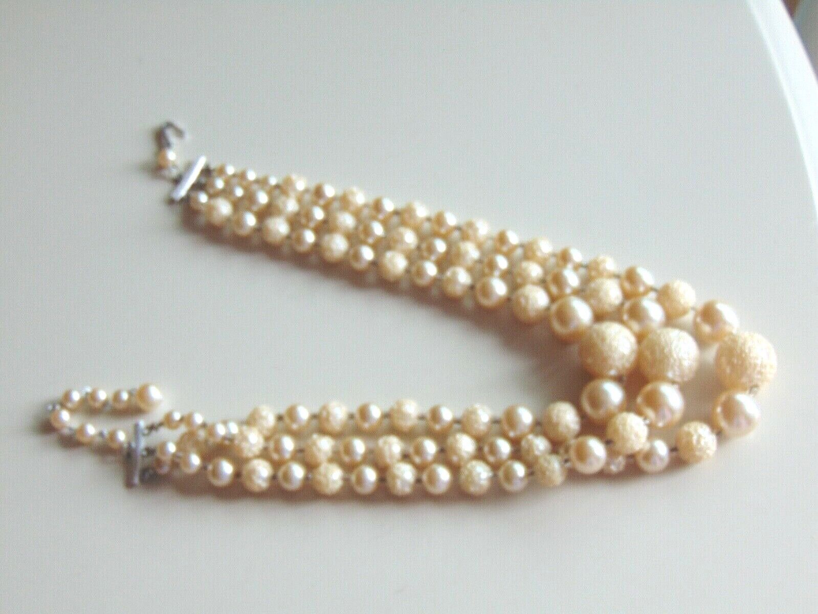 Vintage 3 strand necklace, graduated  faux pearl … - image 3