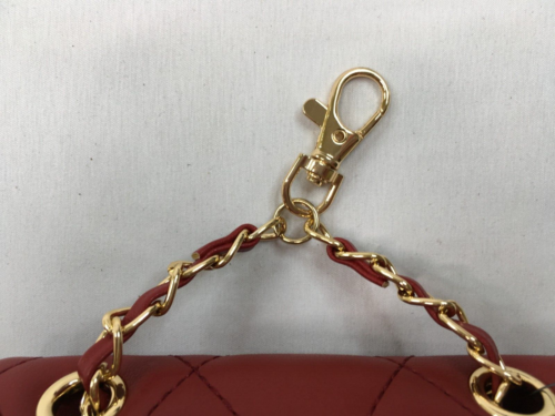 Badgley Mischka Purse Burgundy Quilted Mini Chain Vegan Crossbody - MSRP $49 - Picture 3 of 11