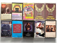 Vintage Country Cassette Lot – Alan Jackson, Willie Nelson, Road Trip Classics